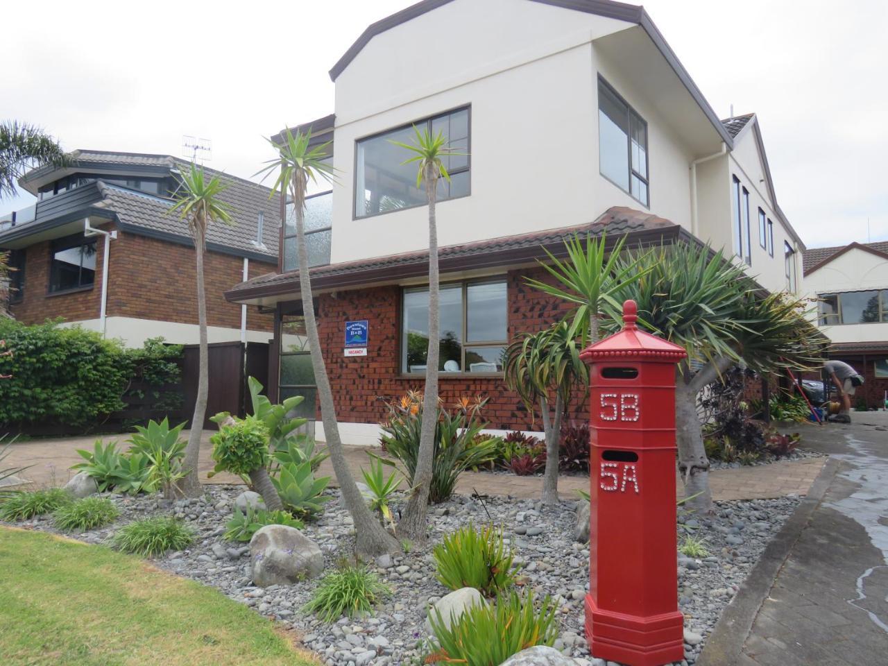 Downtown Mount B And B Mount Maunganui Bagian luar foto